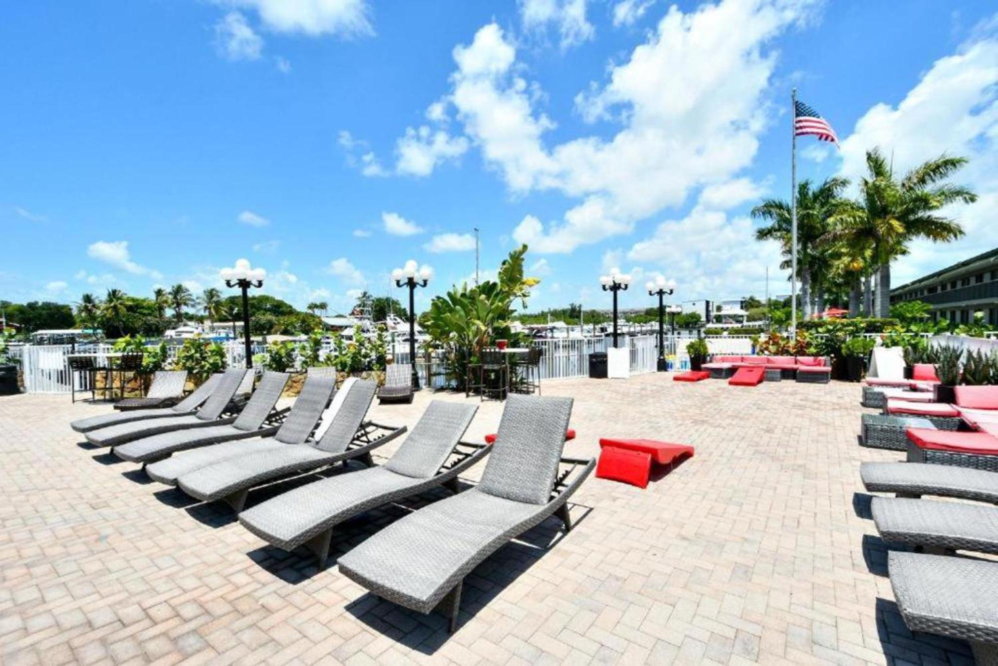 Getaway At The Marina Lejlighedshotel South Bradenton Eksteriør billede